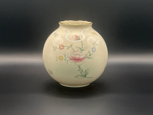 Lenox vase cream with pastel floral bouquet