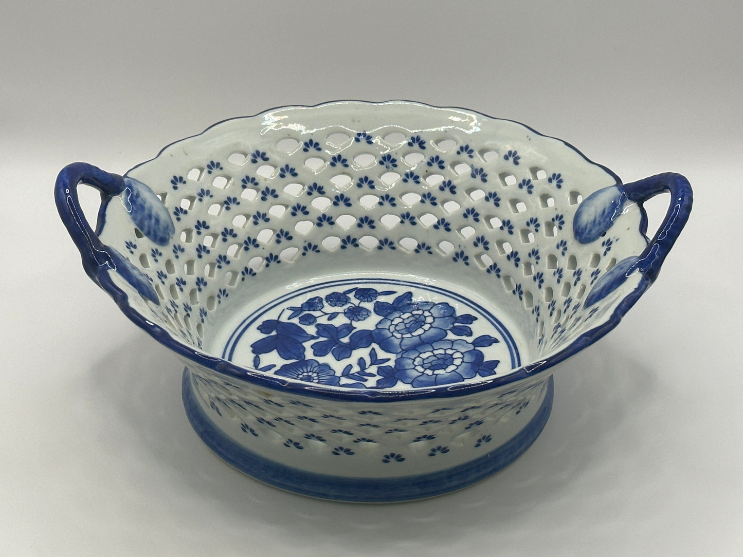 Chintz style basket weave ceramic bowl