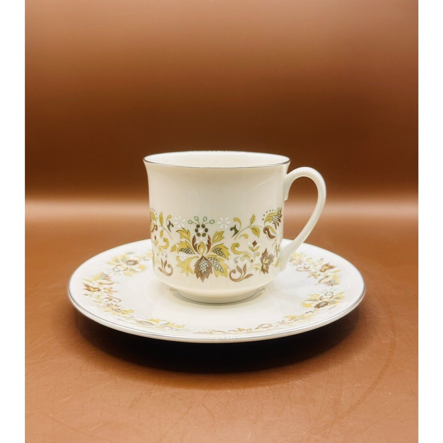 Royal Doulton Vanity Fair Cup and Saucer Set Set of 4