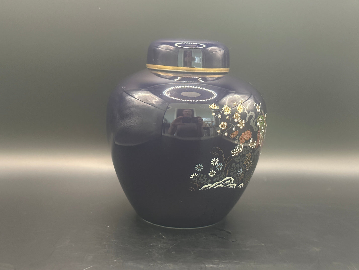 Kutani style Navy Ginger jar