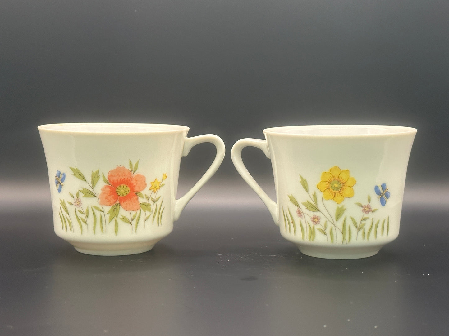 12 Vintage Seyei coffee cups Country Flowers Collectible