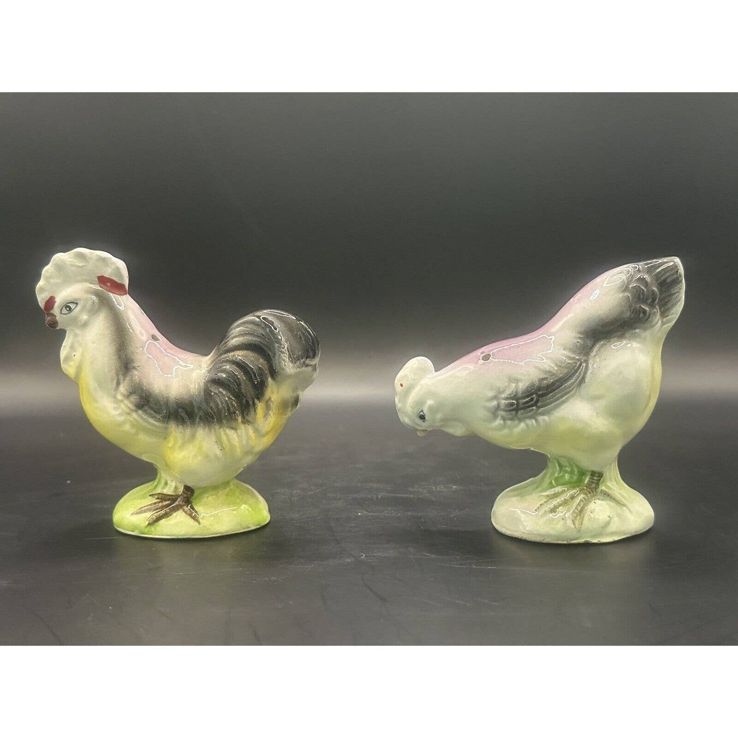 Vintage Retro Rooster Hen Salt Salt Shaker Set