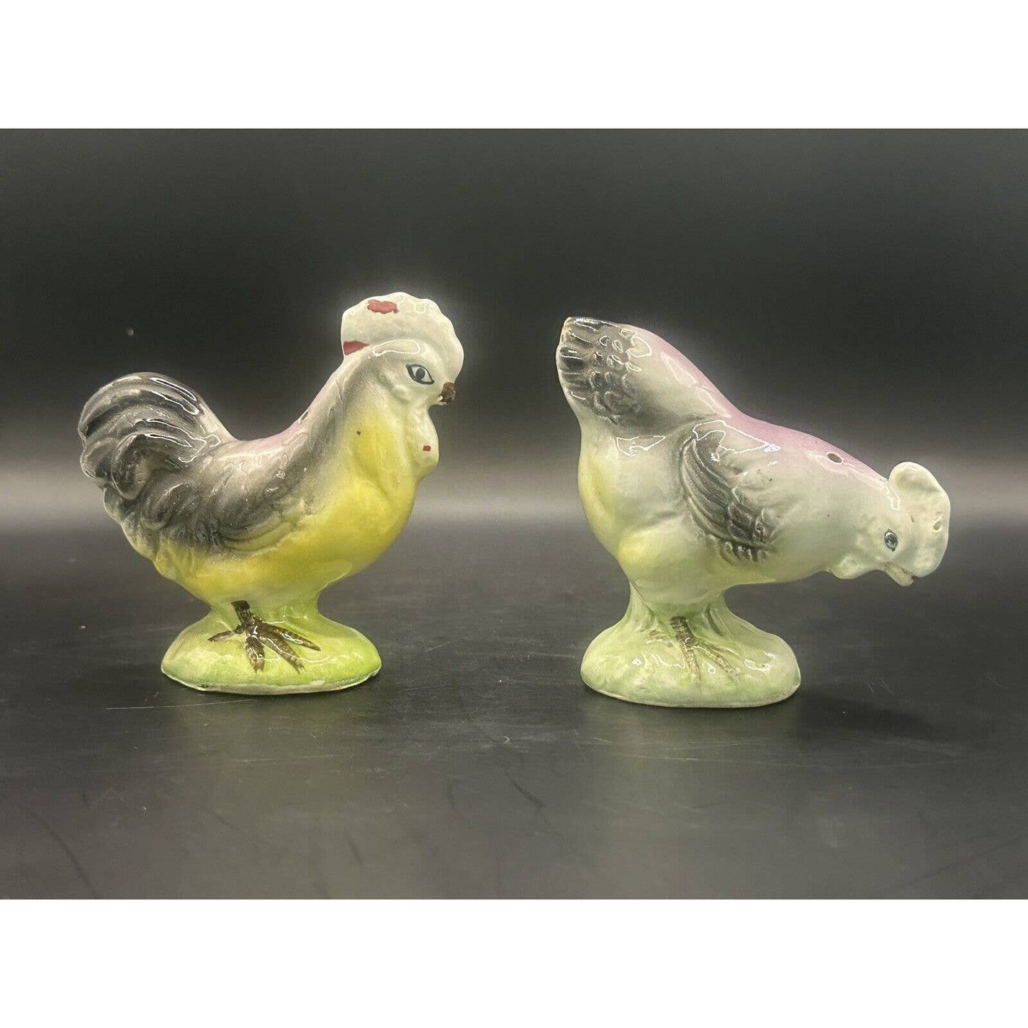 Vintage Retro Rooster Hen Salt Salt Shaker Set