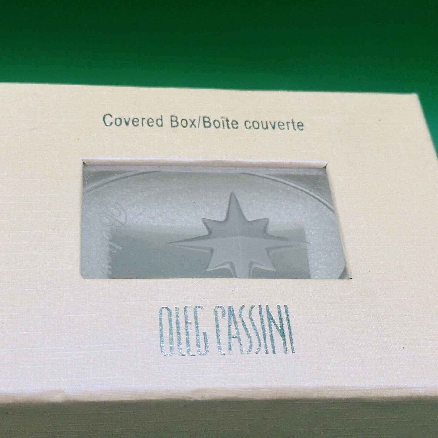 Signed Oleg Cassini Believe Star of Bethlahem Etched Crystal Lidded Trinket Box