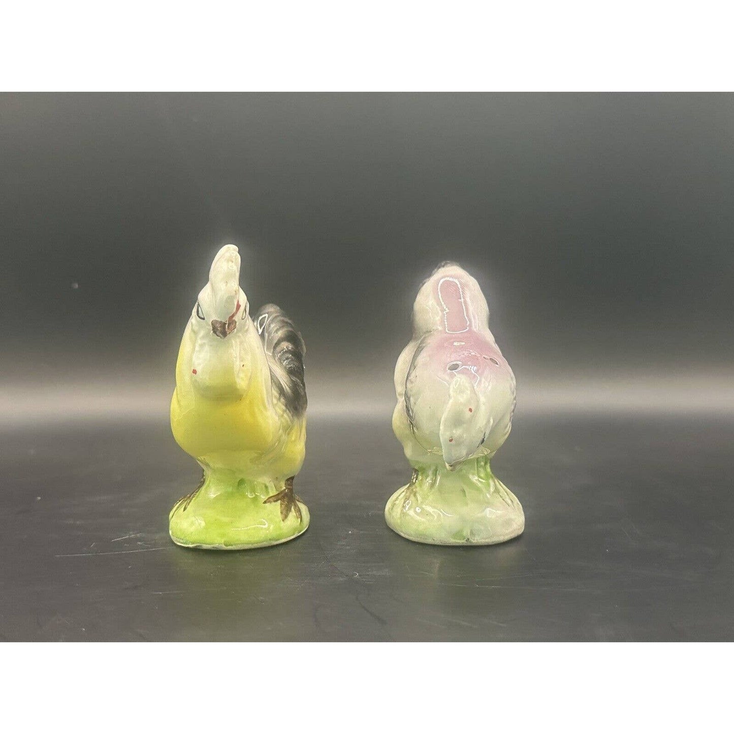 Vintage Retro Rooster Hen Salt Salt Shaker Set